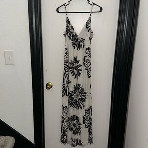 Black & White Floral Maxi Dress — V-Neck Spaghetti Strap